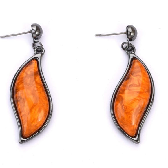 NWOT Vintage Statement Necklace and Earrings Set Flower Leaf Pendants - Picture 4 of 6